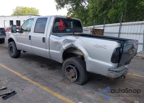2005 Ford F-250 Lariat/Xl/Xlt z USA, uszkodzony, nr VIN 1FTSW21P55EB42501